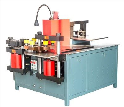 Stroj na ohýbanie medi